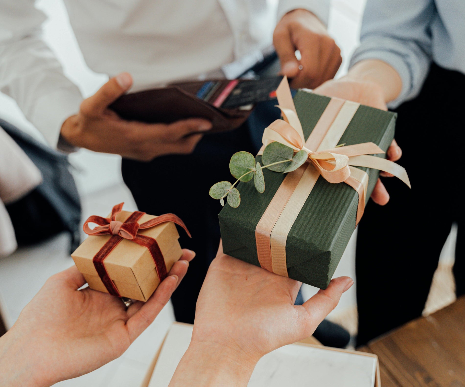 Corporate Chocolate Gift Hampers: Sweet Ways to Show Appreciation