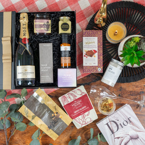 Moët & Chandon Deluxe Celebration Hamper - The Hamper Boutique Co